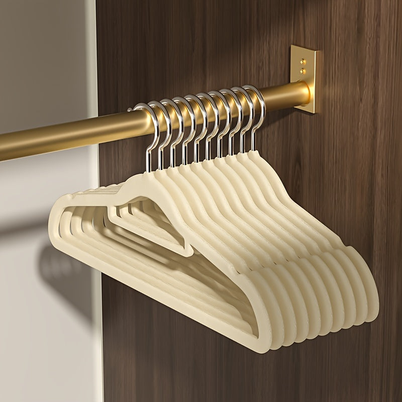 5pcs flocked hangers   pendants flocking non slip