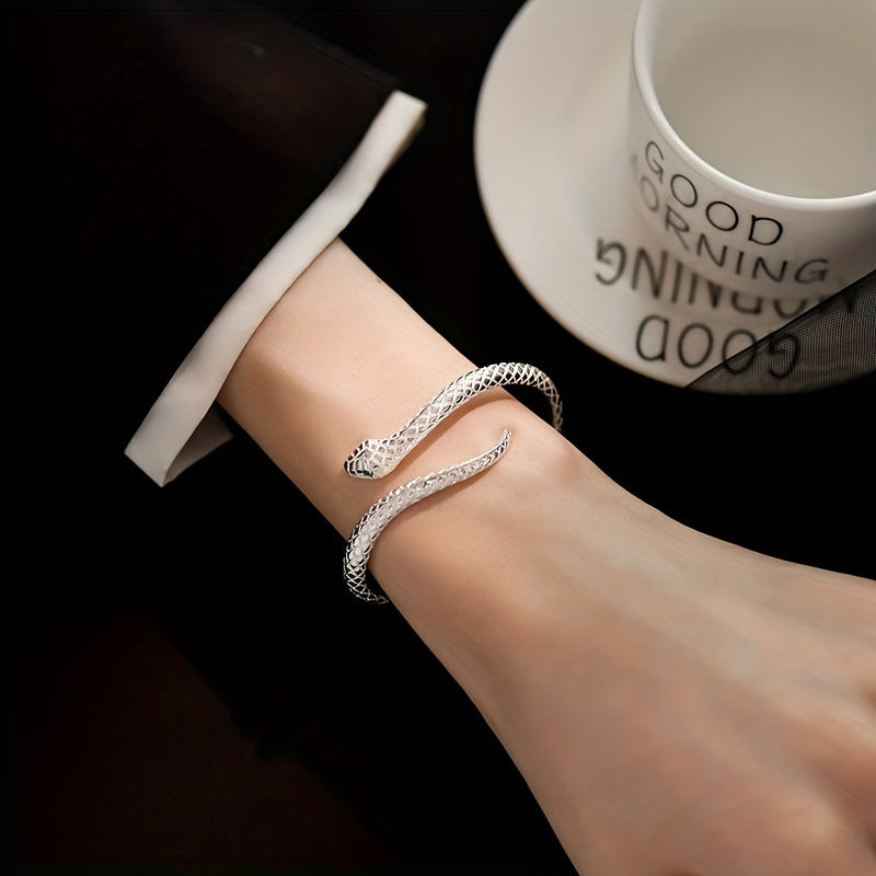 adjustable   themed bracelet made 925 sterling silver