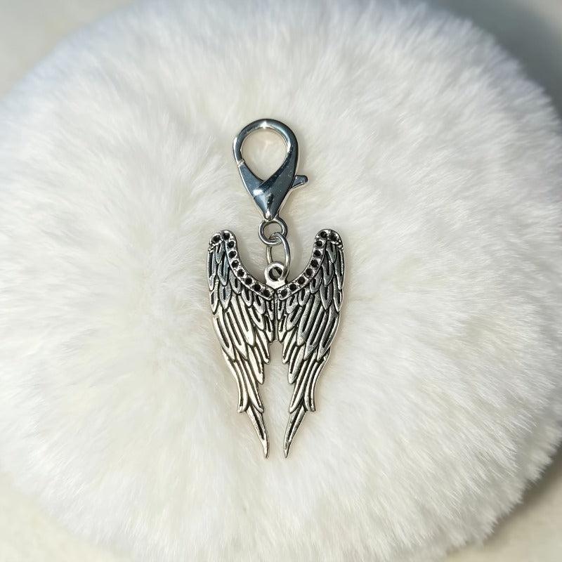 1pc stylish wing shaped keychains great bag additions